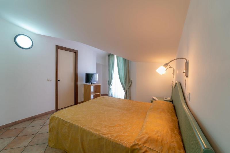 Hotel Il Ceppo Agropoli Exteriör bild