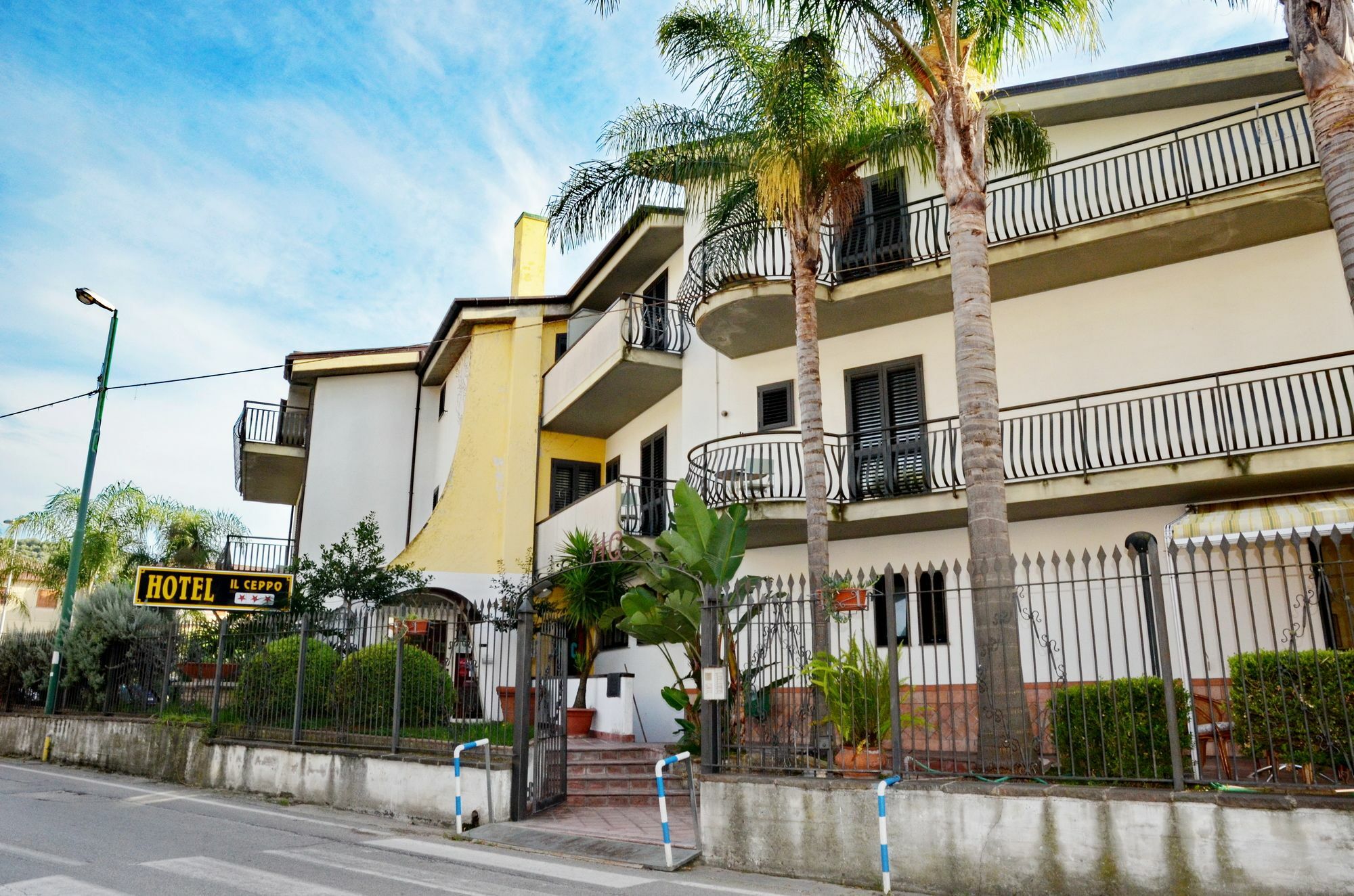 Hotel Il Ceppo Agropoli Exteriör bild